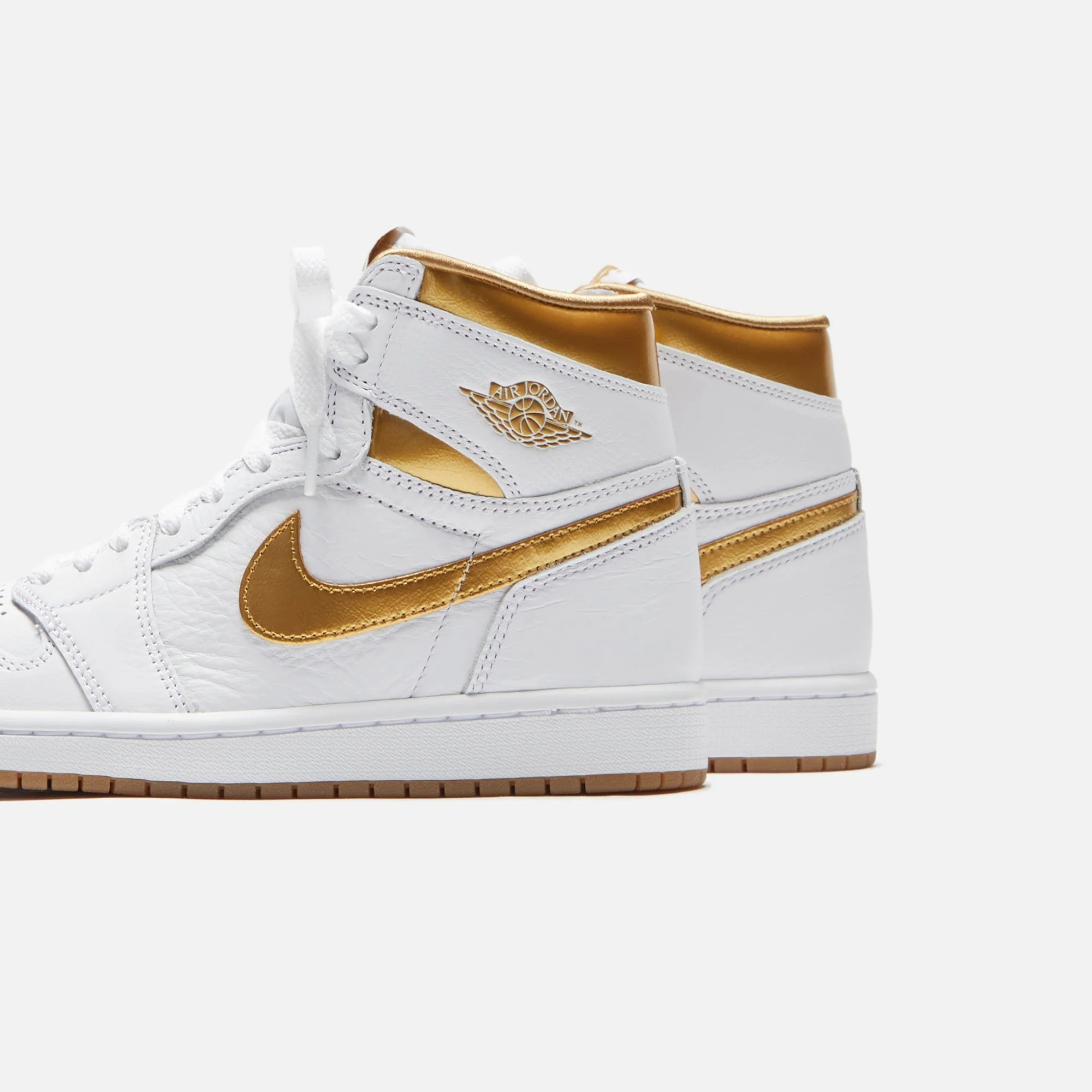Jordan WMNS Air Jordan 1 High OG - White / Metallic Gold / Gum Light Brown - Image 3