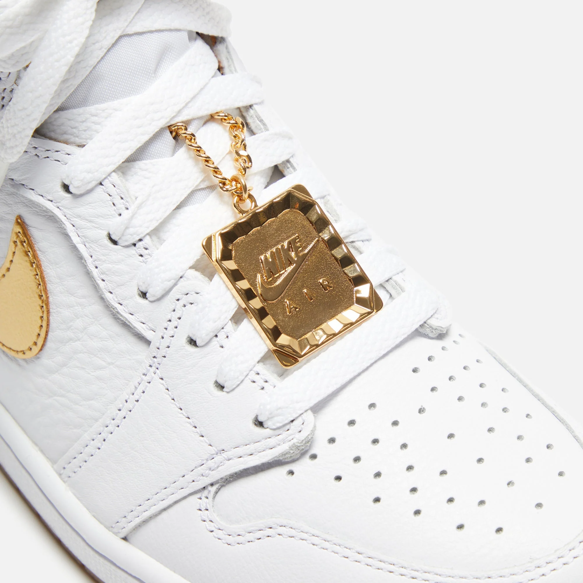 Jordan WMNS Air Jordan 1 High OG - White / Metallic Gold / Gum Light Brown - Image 5