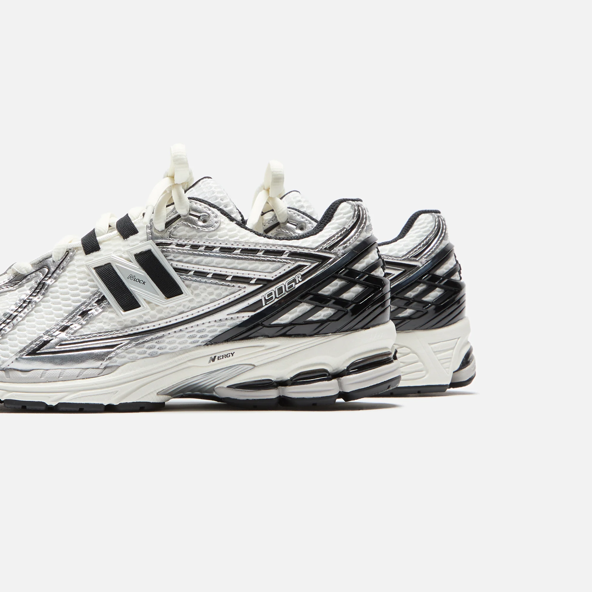 New Balance 1906R - Silver Metallic / Black / Sea Salt - Image 3