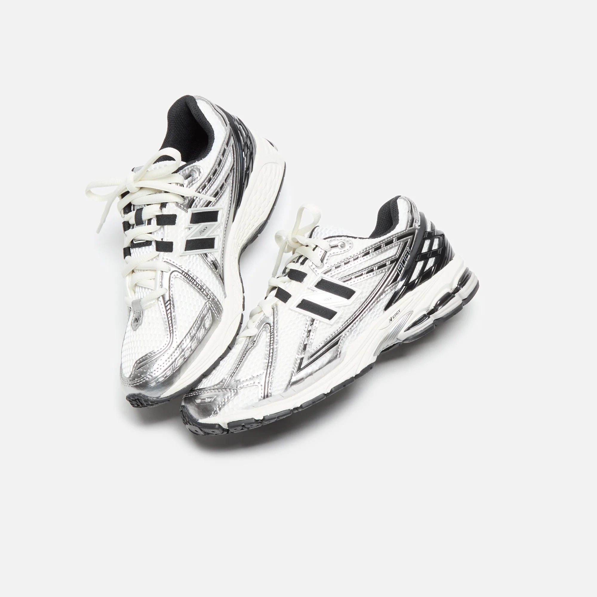 New Balance 1906R - Silver Metallic / Black / Sea Salt - Image 4