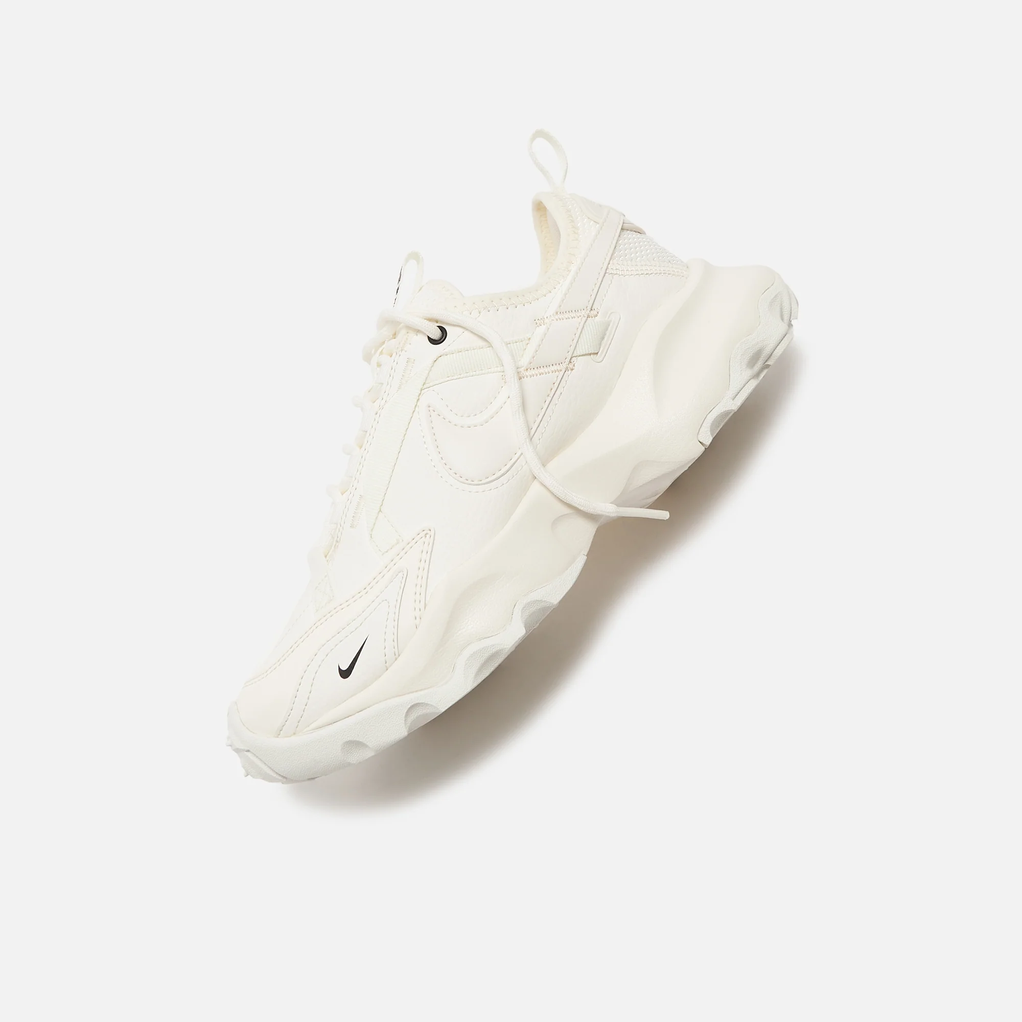 Nike WMNS TC 7900 - Sail / Black - Image 4