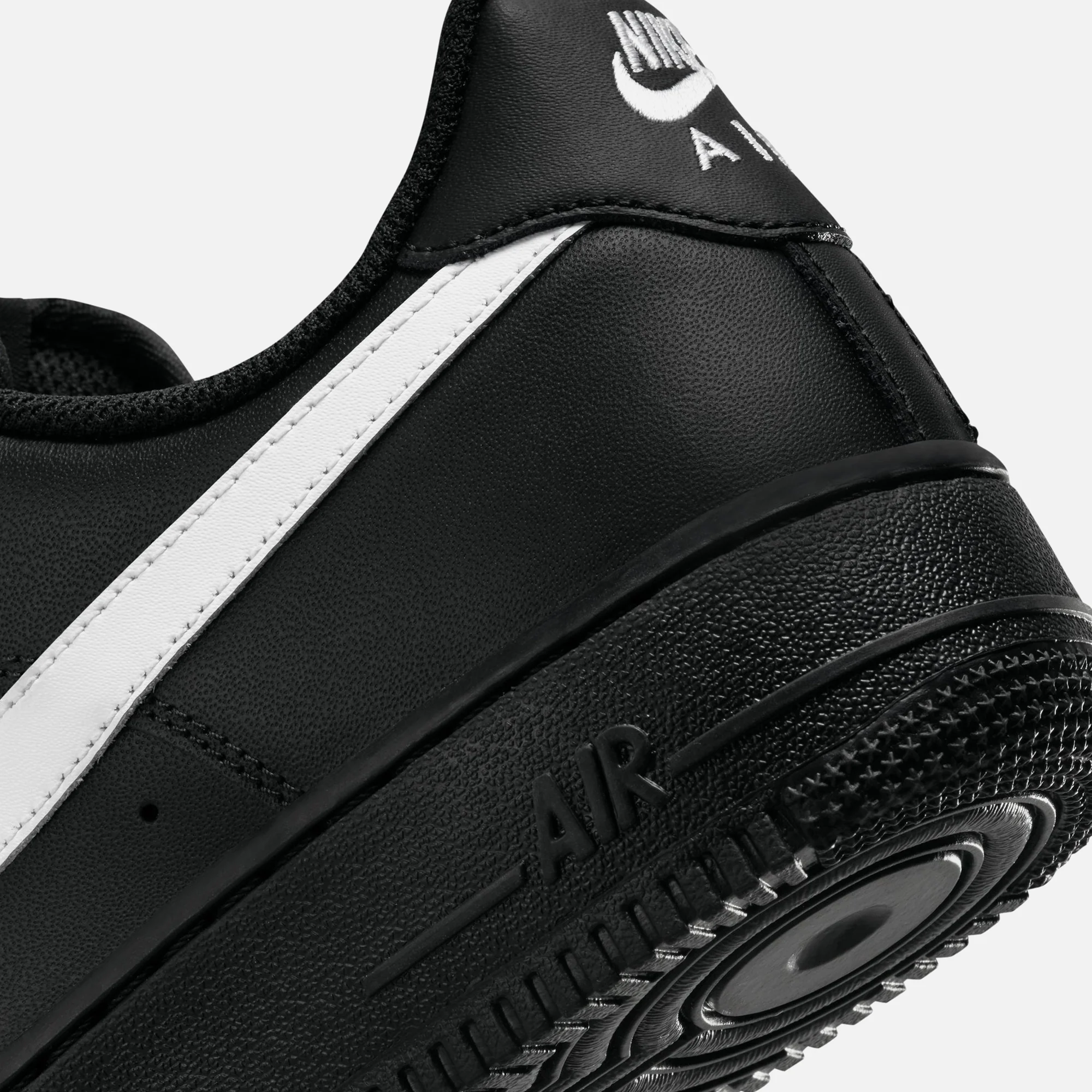 Nike Air Force 1 '07 - Black / White / Black - Image 7
