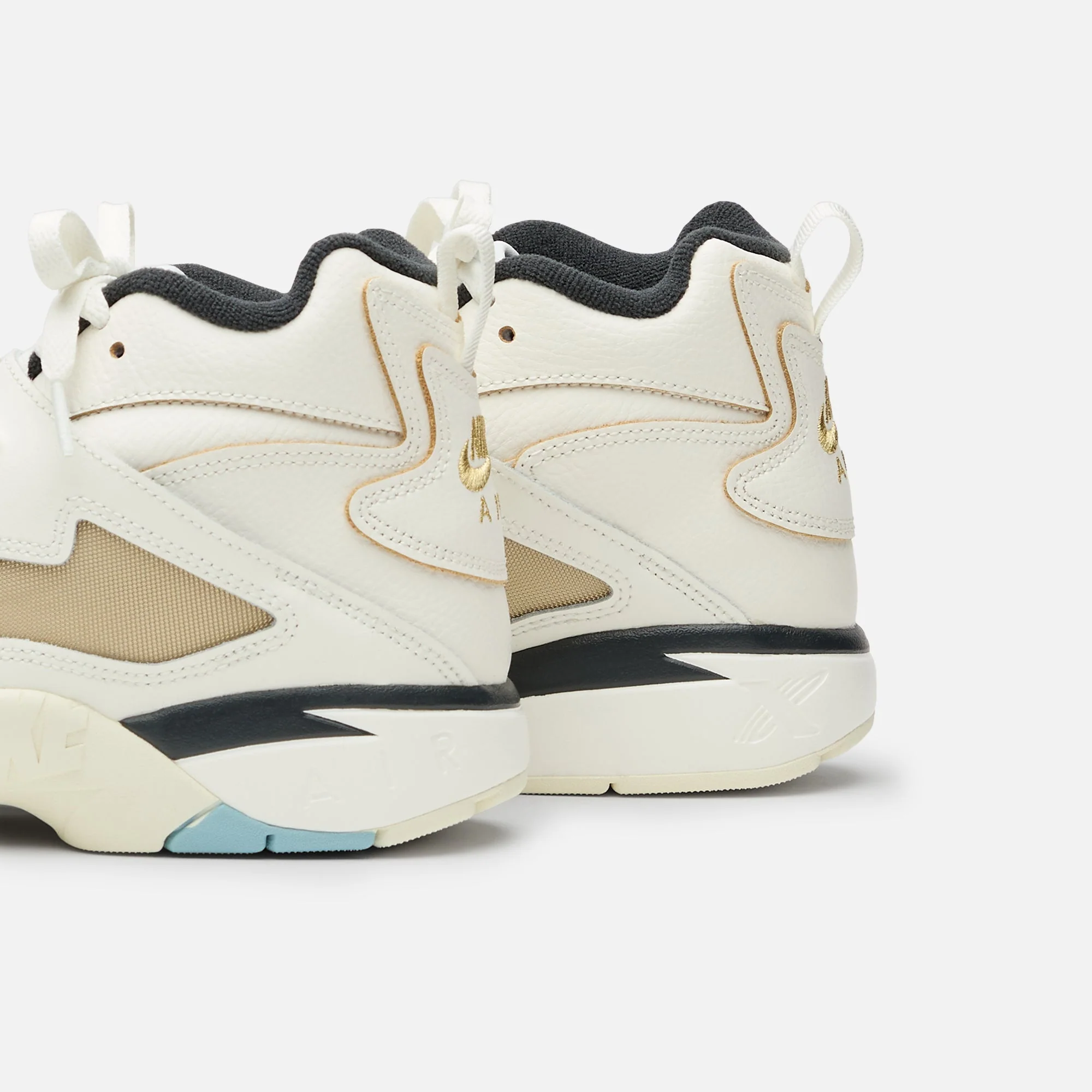 Nike Air Diamond Turf - Sail / Mica Blue / Coconut Milk / Off Noir - Image 3