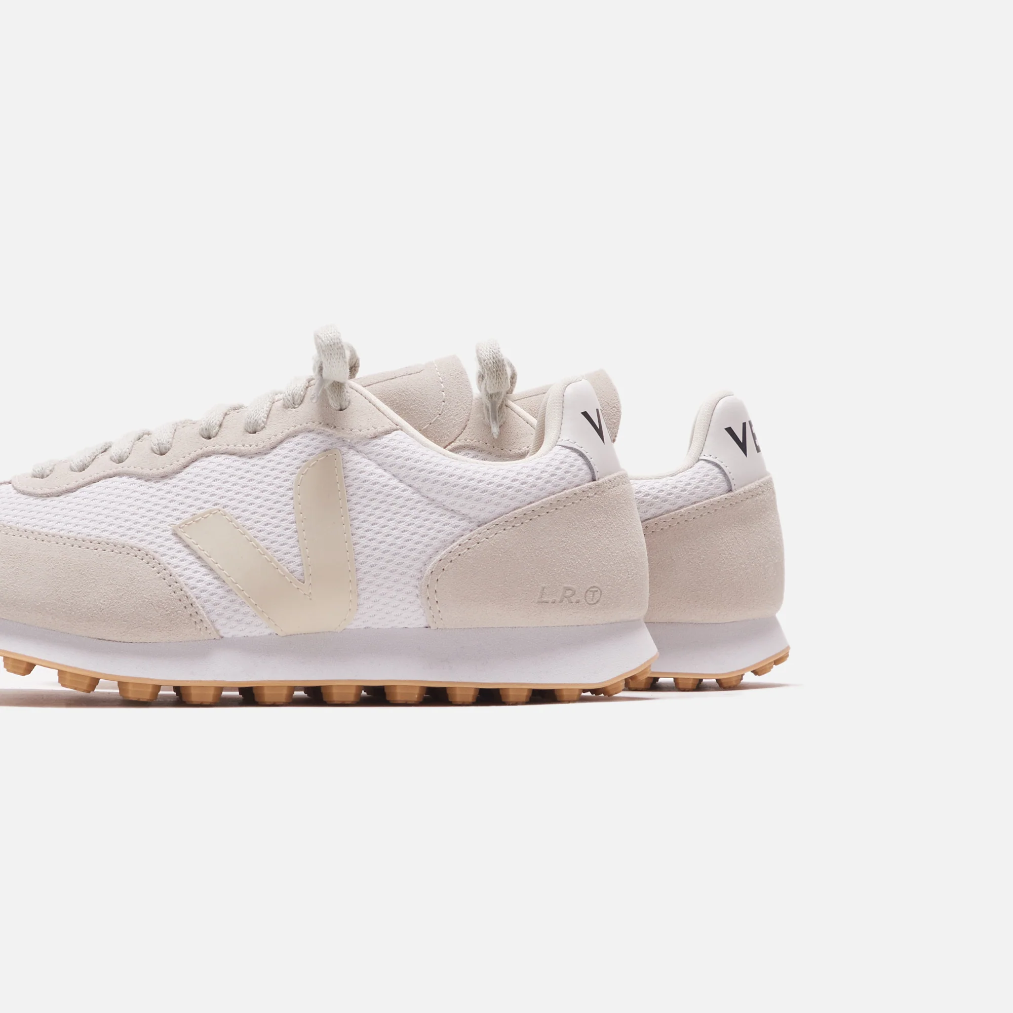 Veja V10 B-Mesh - White Brittany - Image 3